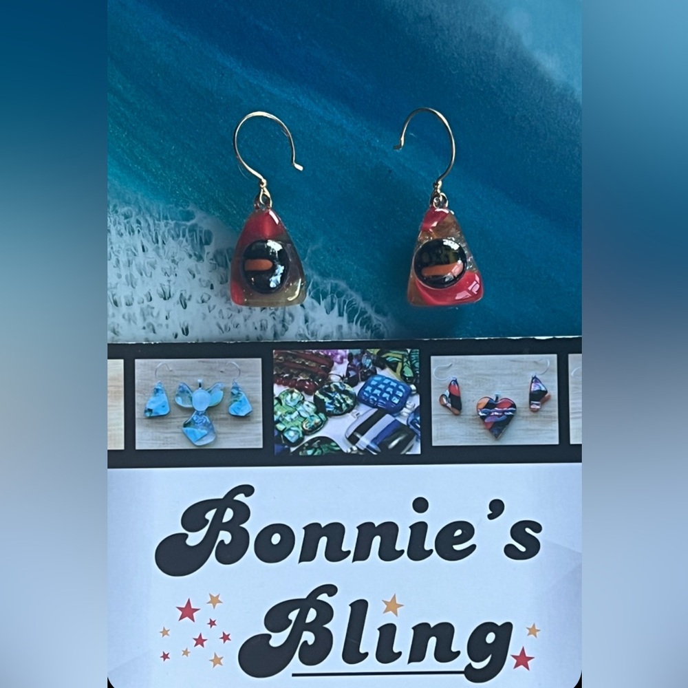 Bonnie’s Bling One of a Kind Fused Glass Jewelry and Accessories to Wear. - Picture 3 of 8